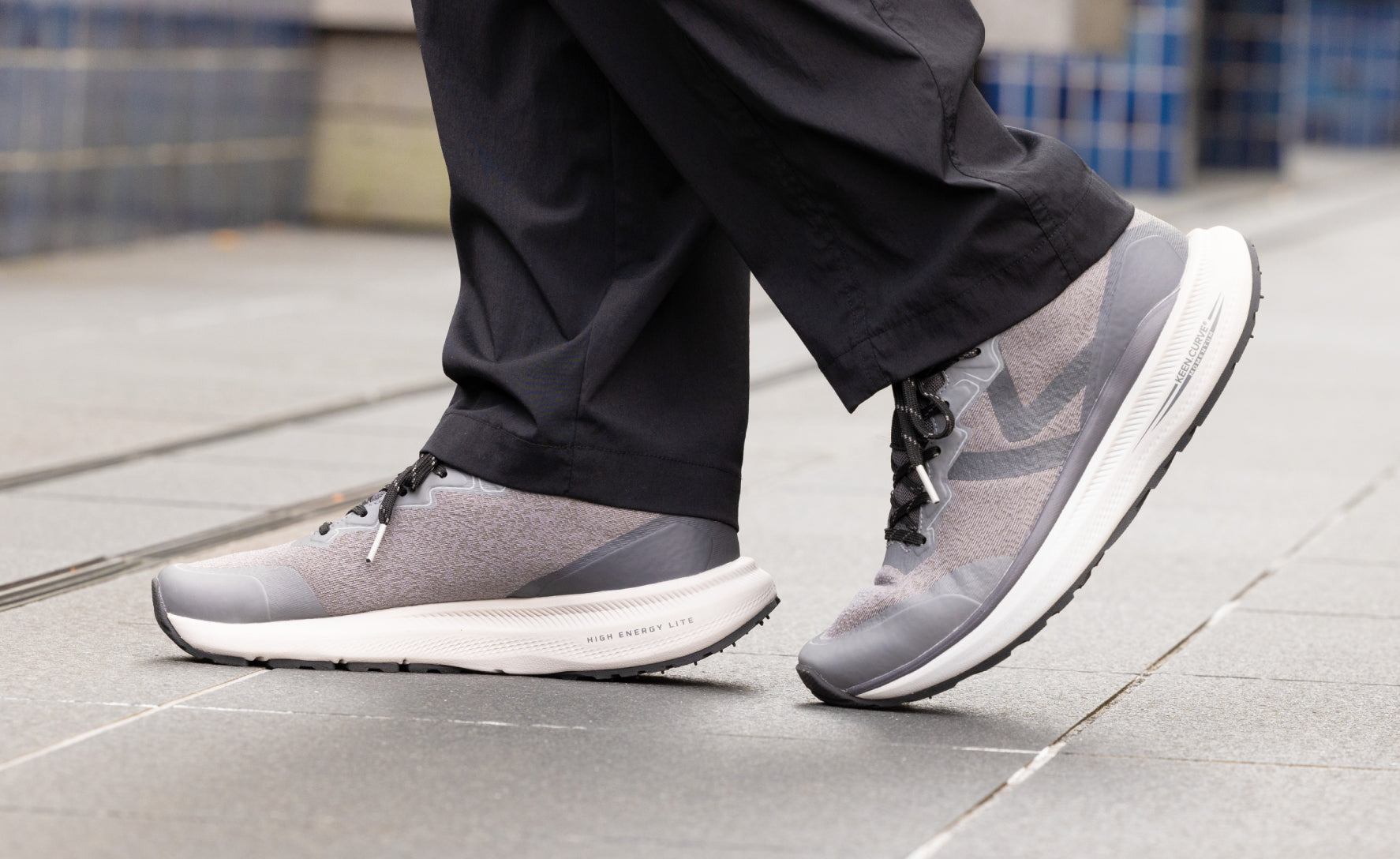 Men's WK500 Walking Shoe | Black/Dark Olive - Image 7