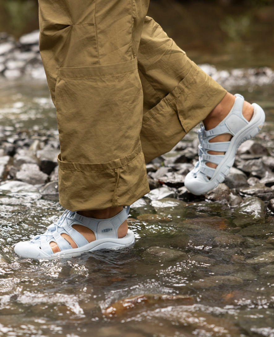 Women's Newport H2 | Monochrome/Cameo Rose - Image 9