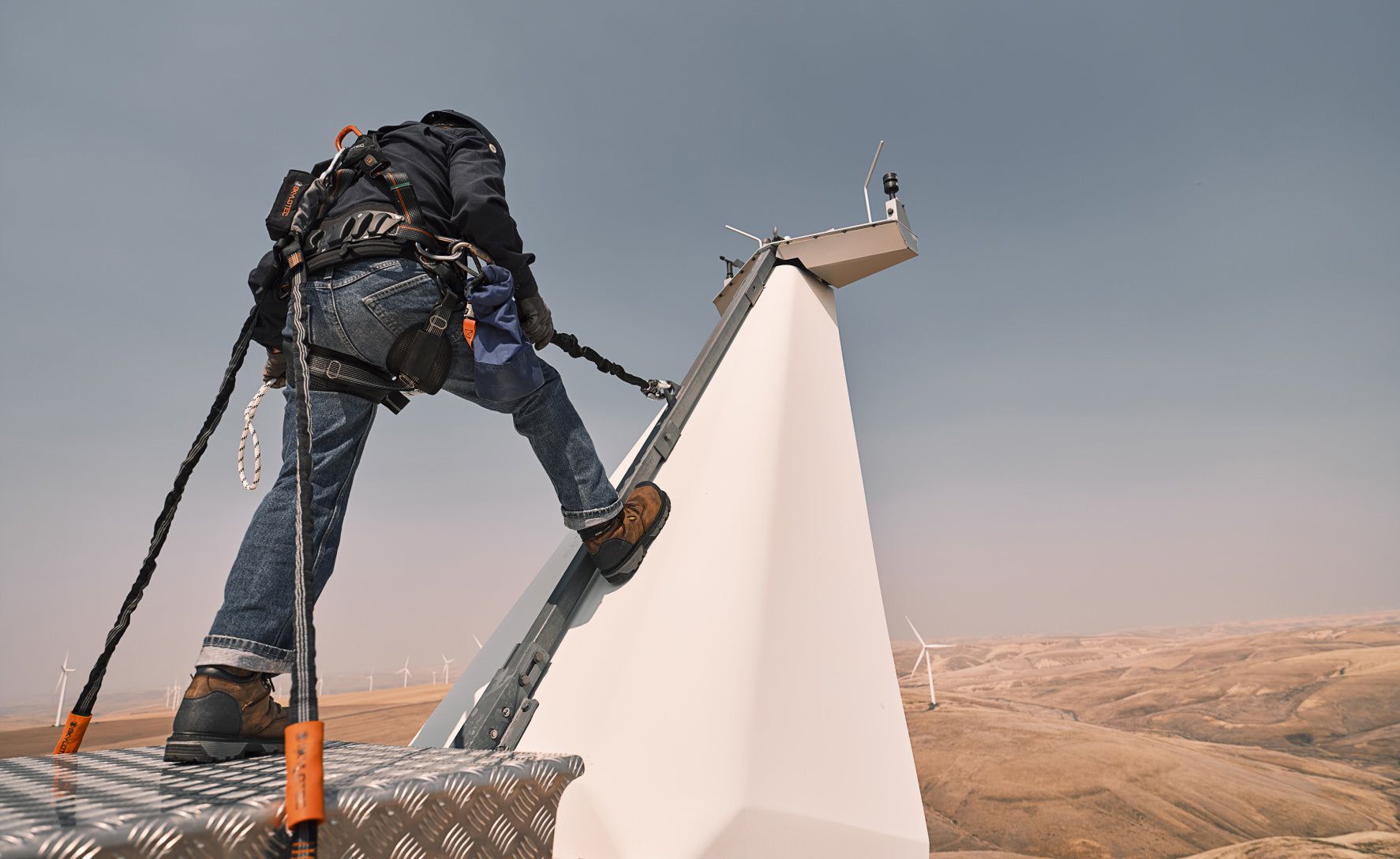 Men's CSA Camden 6 Waterproof Boot (Carbon Toe) | Dark Earth/Black - Image 7